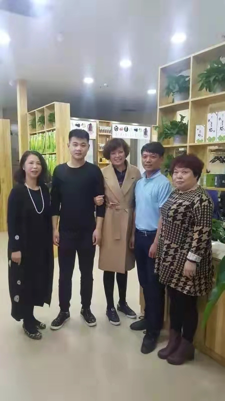 海娜粉染发加盟