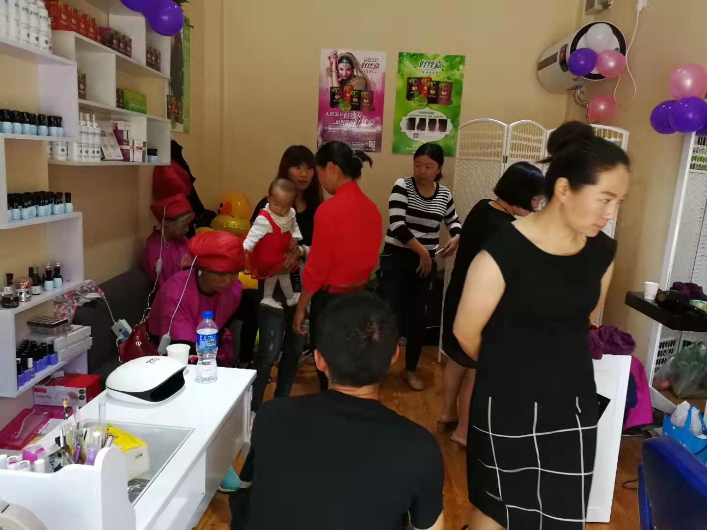 秀丝顿植物养发连锁株洲店白发养黑效果真好