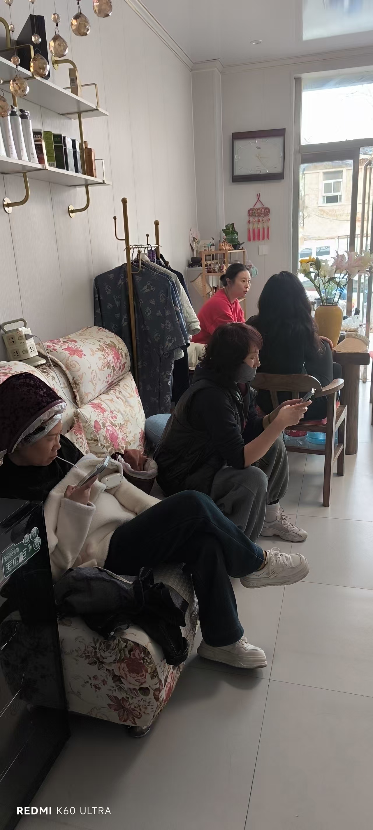 秀丝顿植物养发分为清，养，修 三部曲